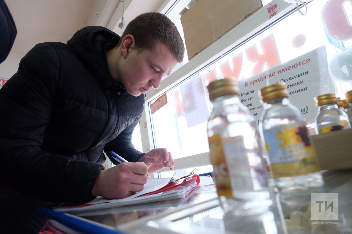 В Челнах изъяли 788 «фанфуриков» с опасным спиртным