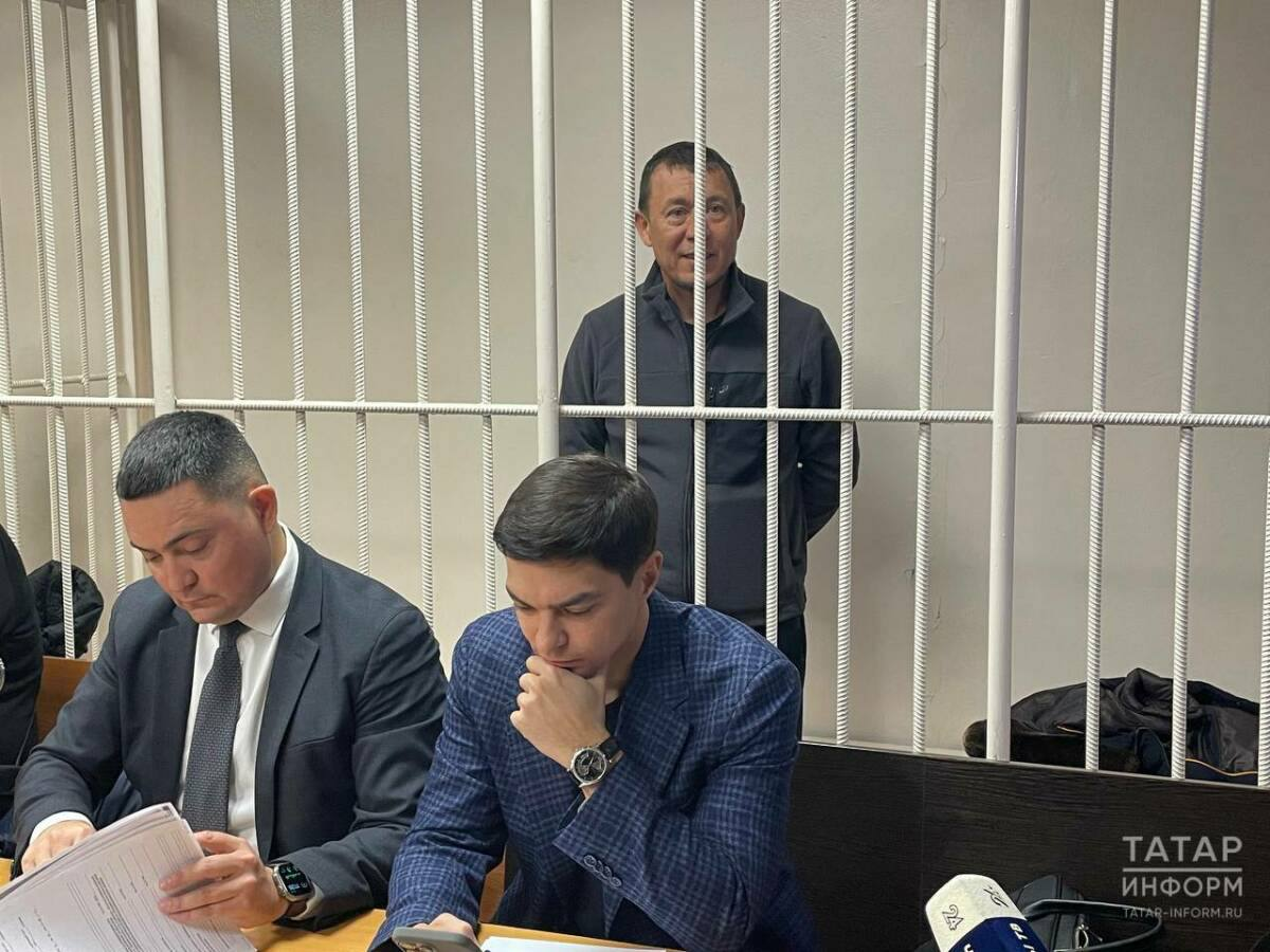 Суд оставил в СИЗО экс-главу Нижнекамска Рамиля Муллина