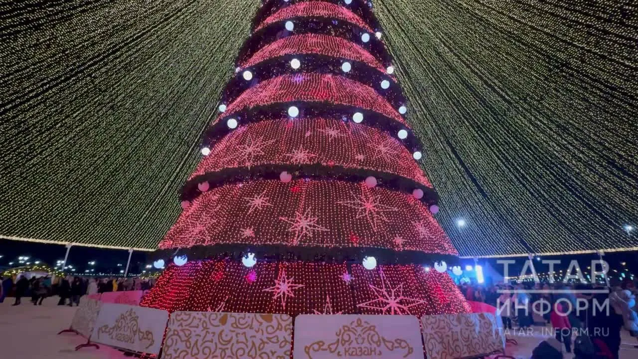В Казани 23 декабря зажгут огни на главной новогодней елке города