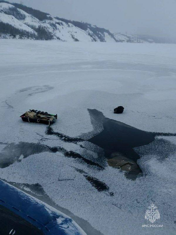 В Тетюшах спасатели извлекли тело пожилого рыбака из Волги