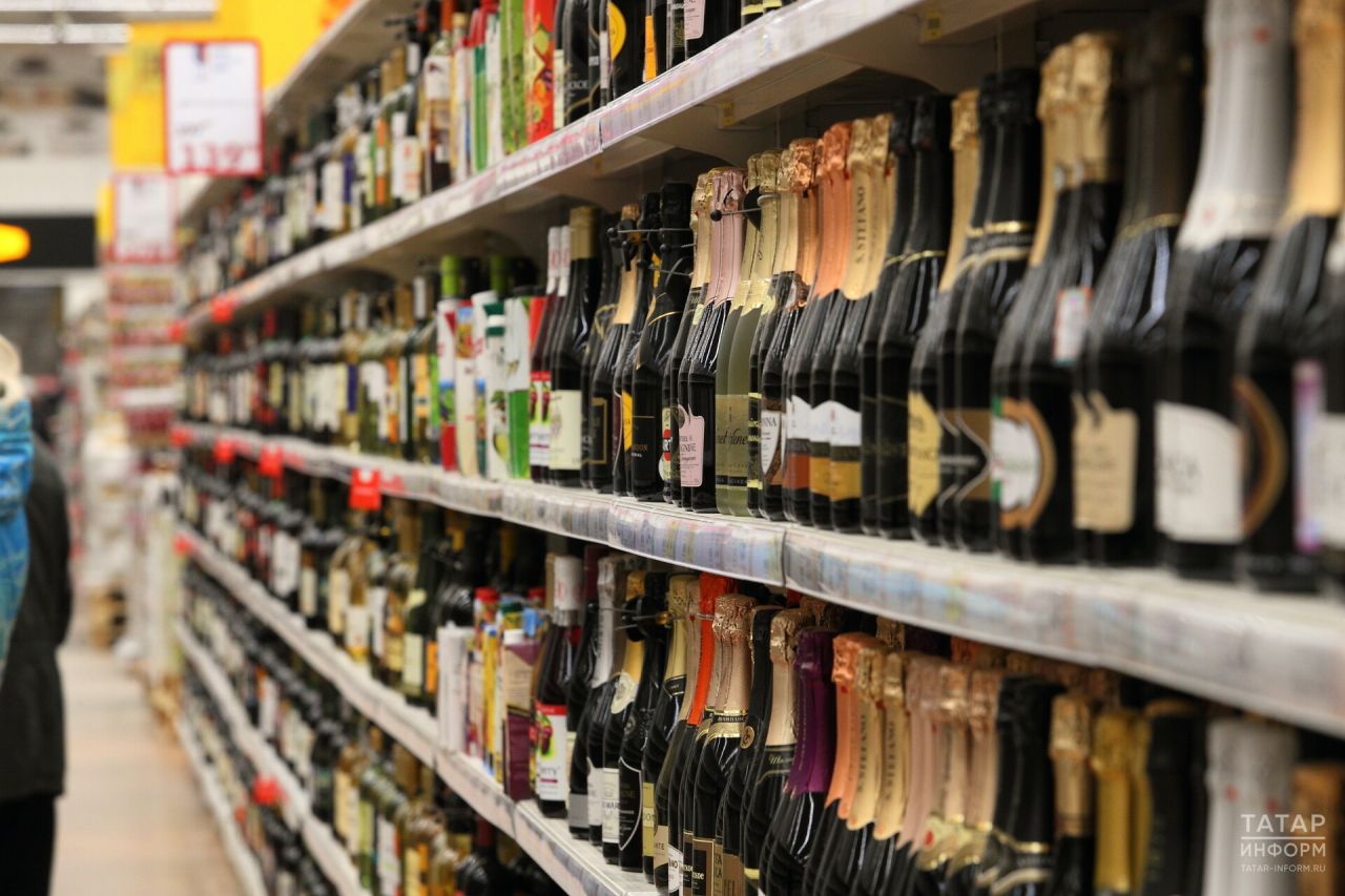 В Челнах обсудили проблему алкомаркетов и жалобы на пьянство во дворах