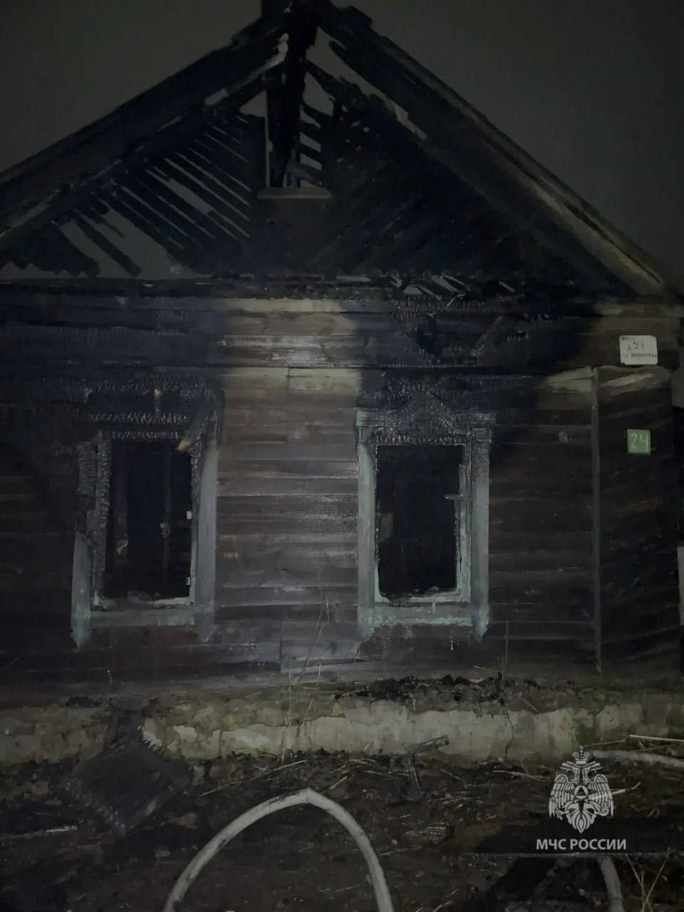 Женщина погибла в пожаре из-за неисправного обогревателя в Высокой Горе