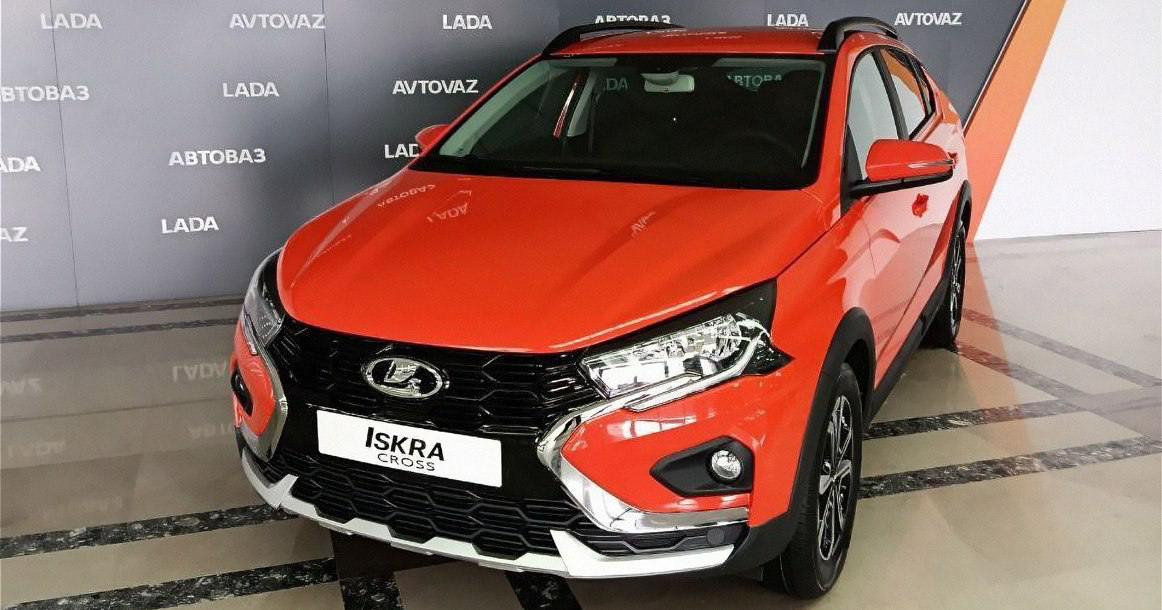 АвтоВАЗ представил Lada Iskra Cross – старт производства в 2025 году