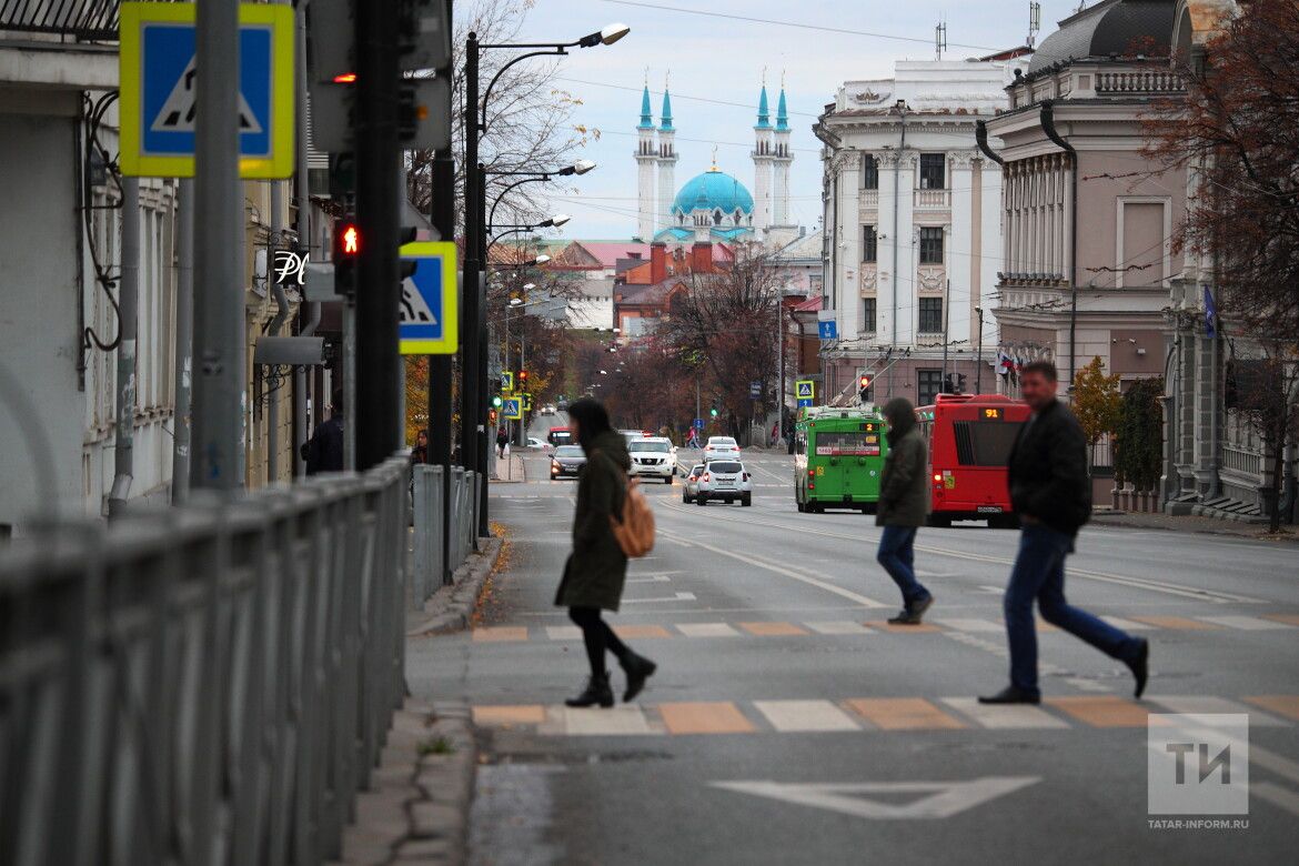 Школьница пострадала после наезда на пешеходном переходе в Казани