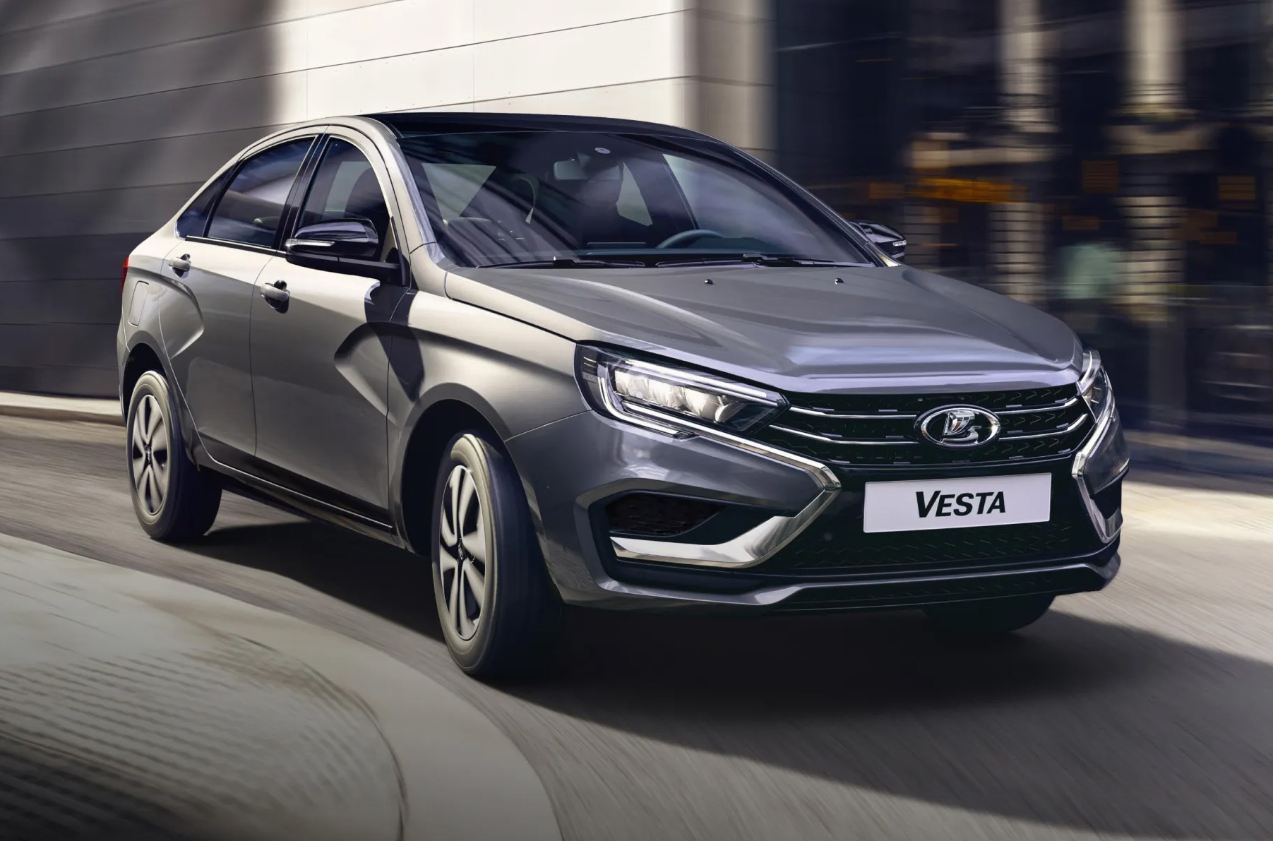 Lada Vesta может подешеветь на 3–5% из-за переполненных складов