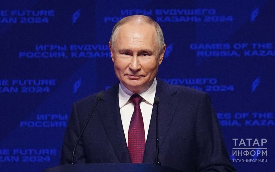 Путин наградил пятерых жителей Татарстана за заслуги в труде и семье