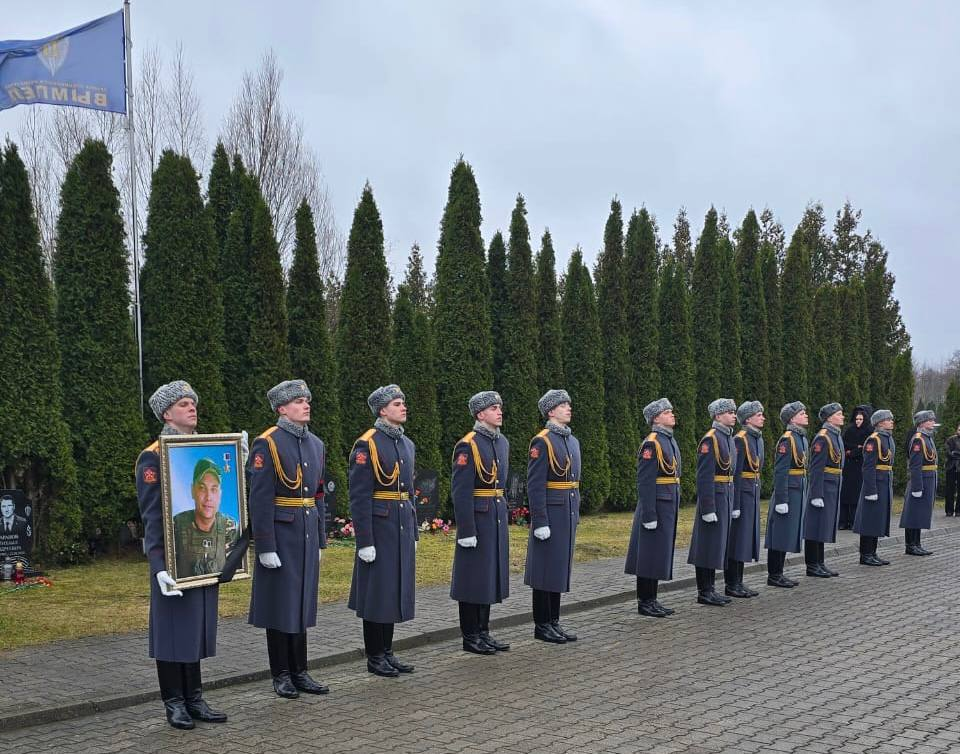 В Набережных Челнах почтили память Героя России Сергея Чебнева