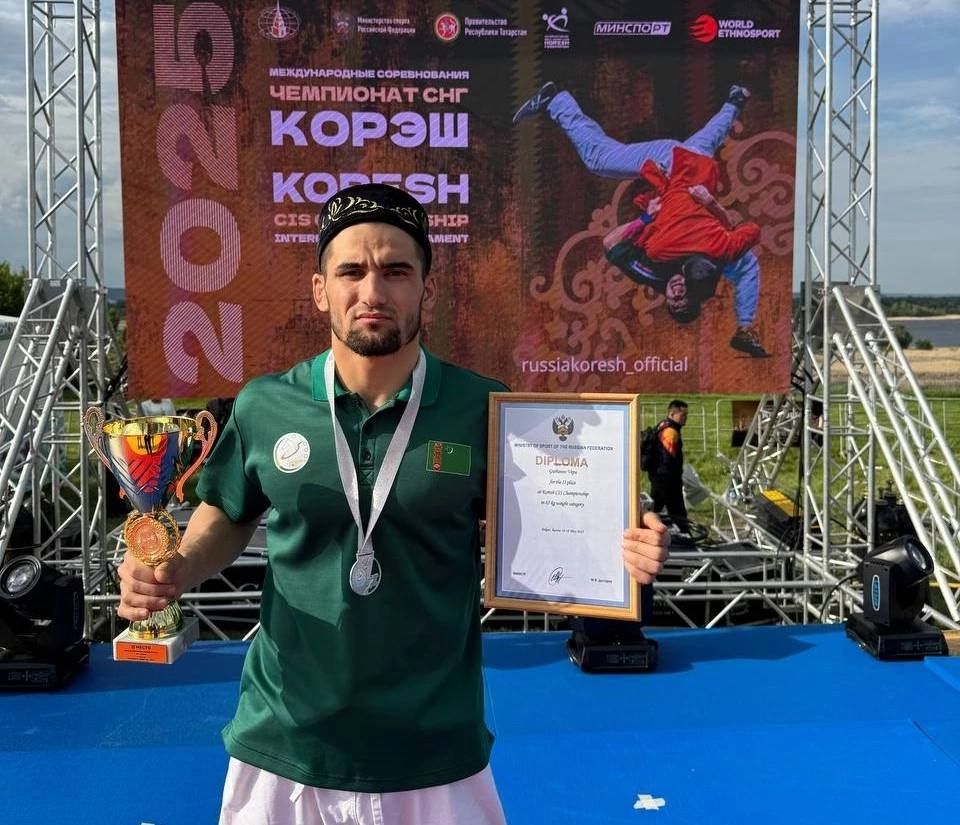 Студент из Челнов завоевал серебро на чемпионате СНГ по борьбе корэш