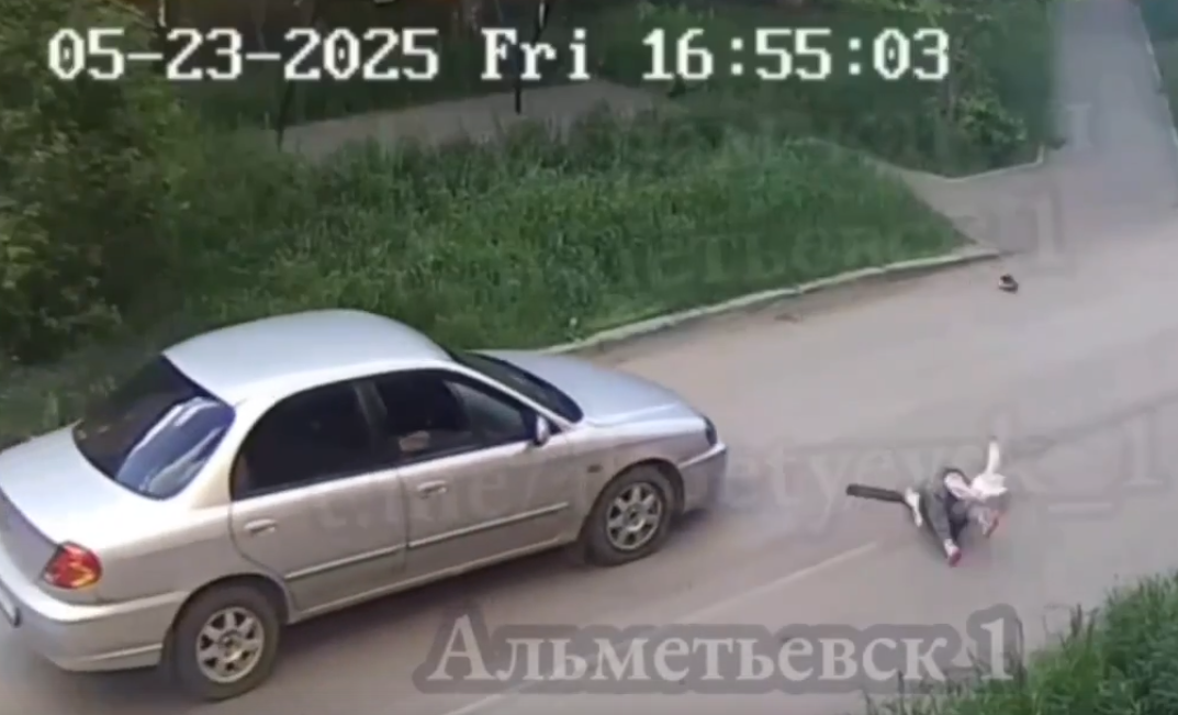 Появилось видео ДТП в Альметьевске, где девочка выбежала под колеса