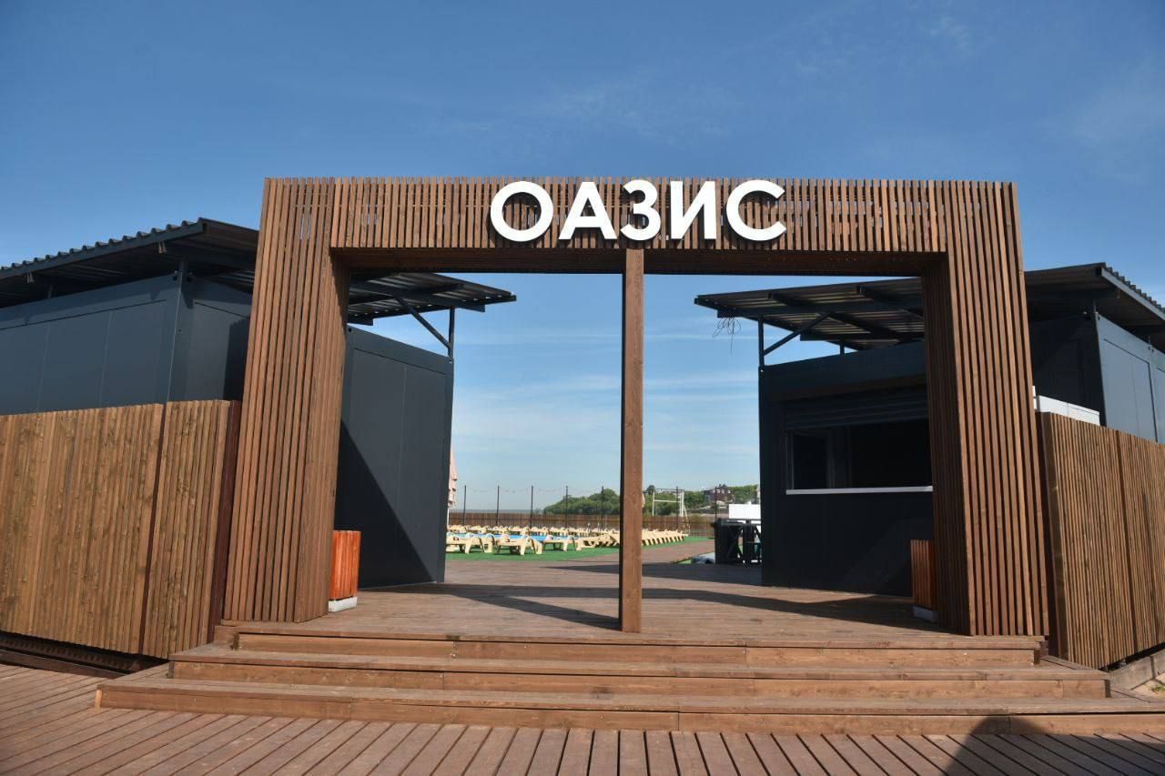 Наиль Магдеев посетил пляжный комплекс «Оазис»