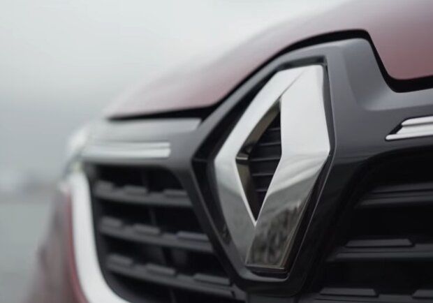 В Госдуме предложили приравнять логотип Renault к фашистской символике