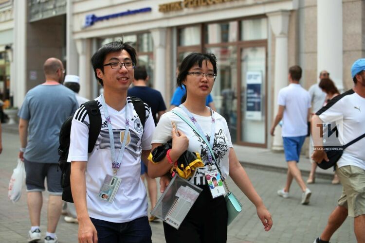 Кобра и скорпион в бутылках: в Казани задержали туристок из Вьетнама