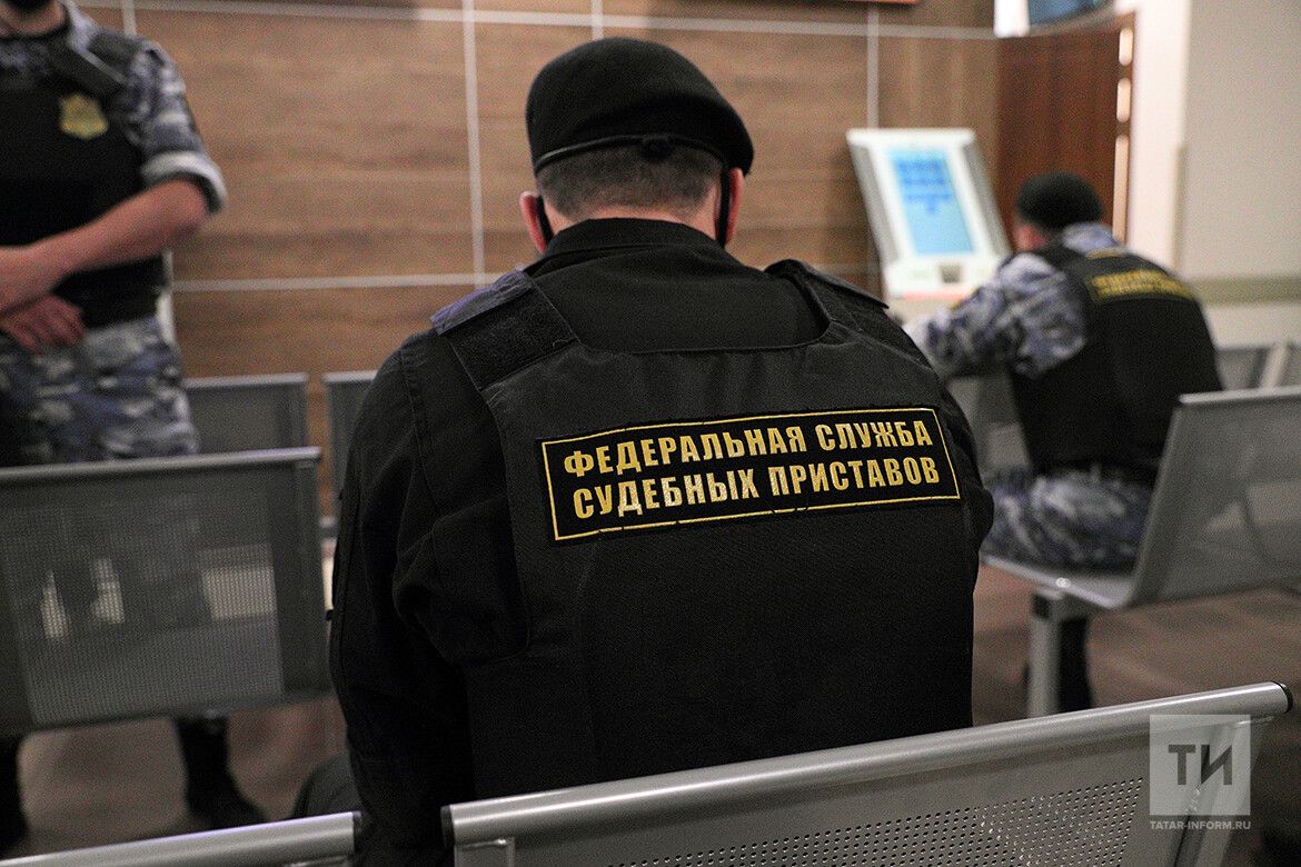 В Казани арестовали автомобиль должника с долгом более 800 тыс. рублей