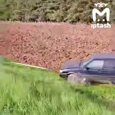 В Кукморе эвакуаторщик грубо обошёлся с водителем и его машиной