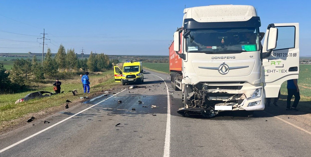 В Татарстане водитель «Лады» погиб в ДТП с фурой