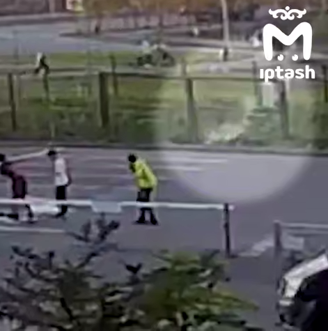В Казани подростки пугают жильцов «взрывами» пластиковых бутылок во дворе