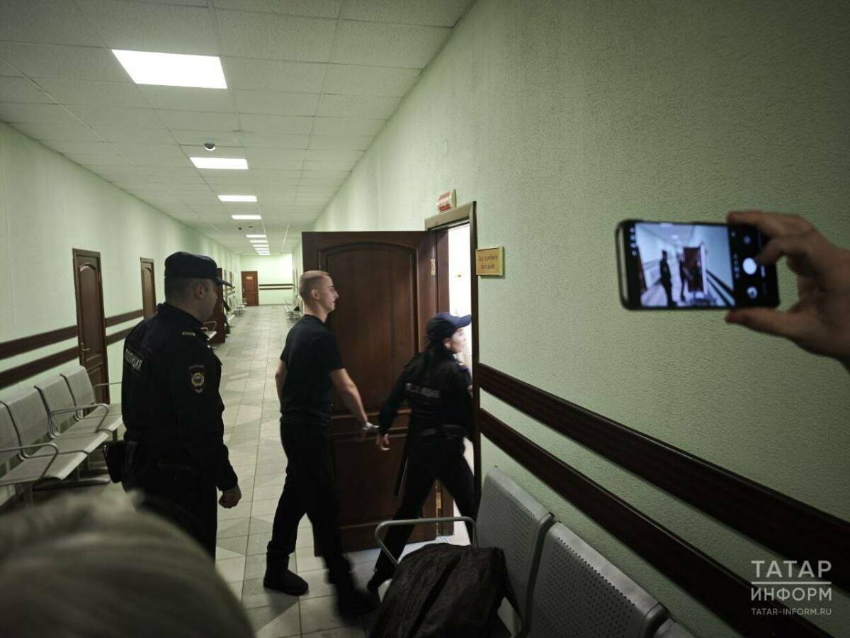 Казани судят курьера мошенников: долги за него выплачивает мать