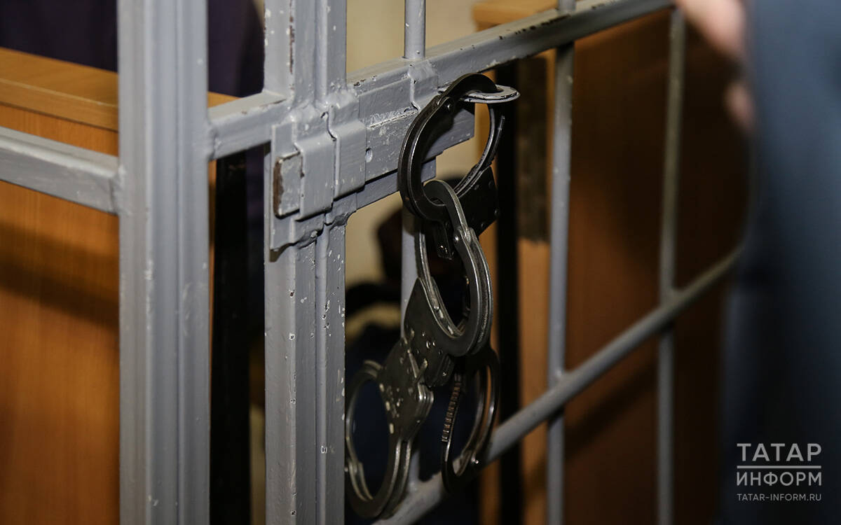 В Казани задержали курьеров мошенников, похитивших 2 млн у пенсионера