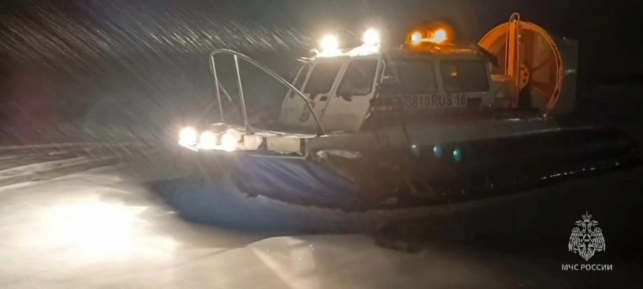 На Нижнекамском водохранилище ночью спасли заблудившегося рыбака