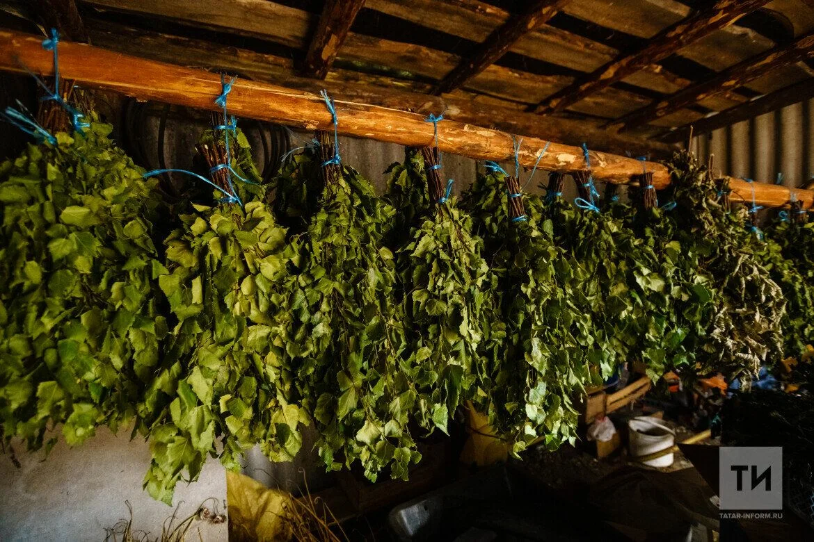 Двое мужчин получили ожоги паром в бане в Казани