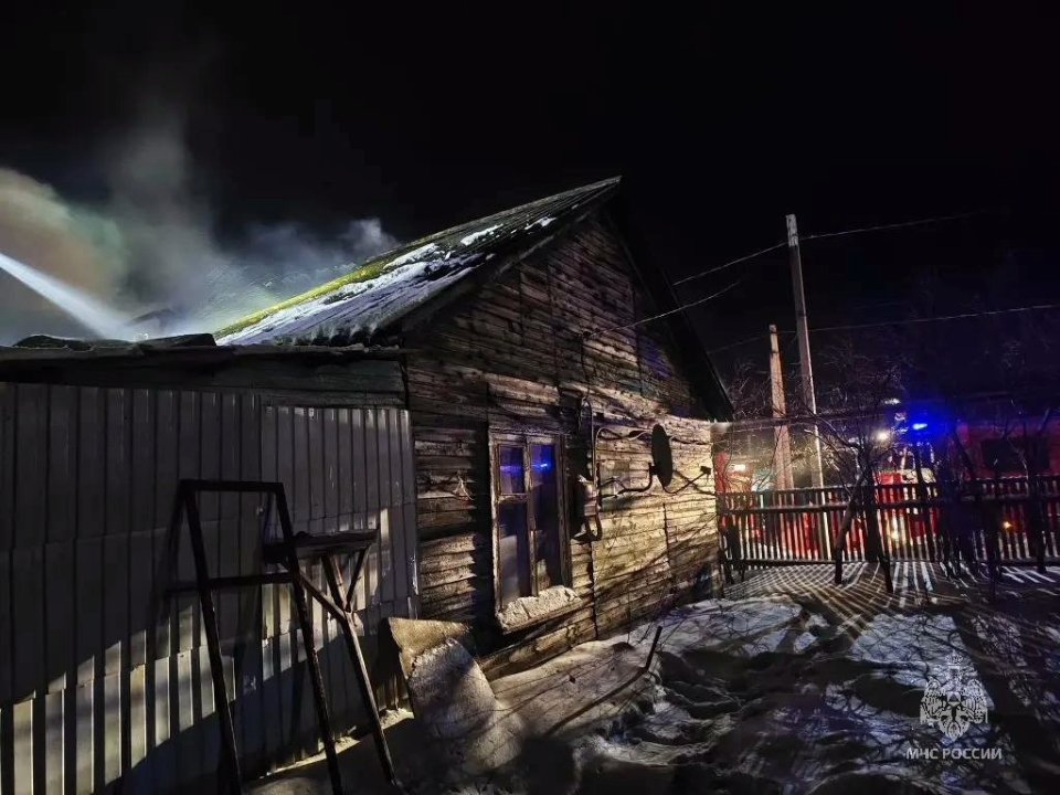 В Азнакаевском районе Татарстана женщина получила тяжёлые ожоги при пожаре