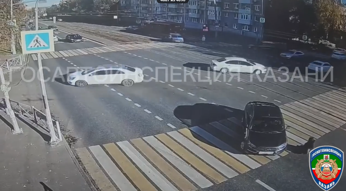 «Лада Гранта» сбила женщину на зебре при развороте в Казани