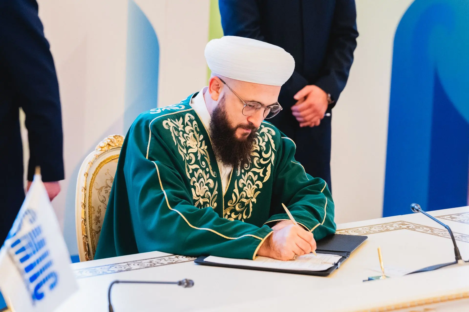 ДУМ Татарстана и SMIIC подписали новое соглашение о сотрудничестве в Казани