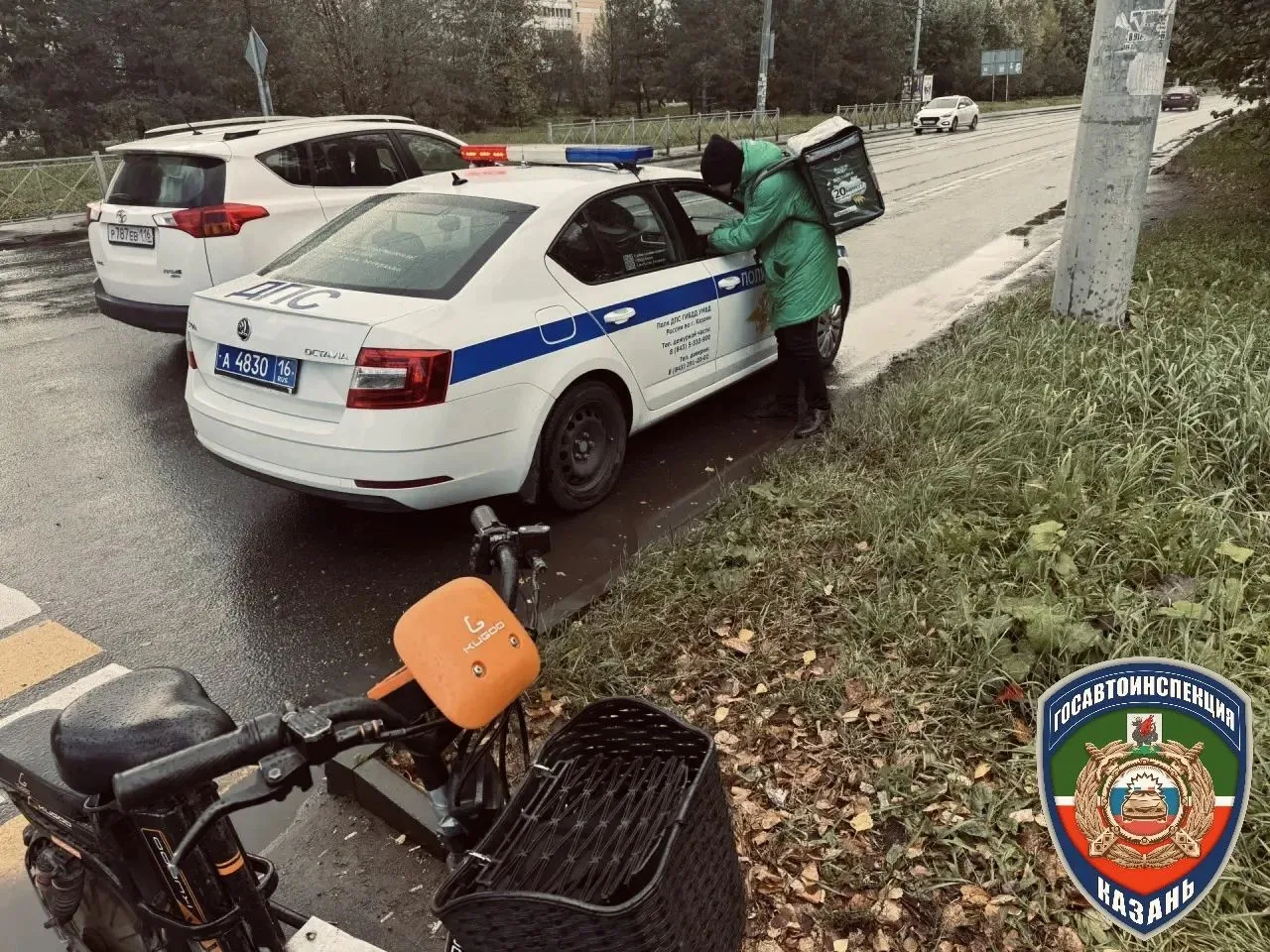 45 пешеходов и самокатчиков оштрафовали в Казани за нарушения ПДД