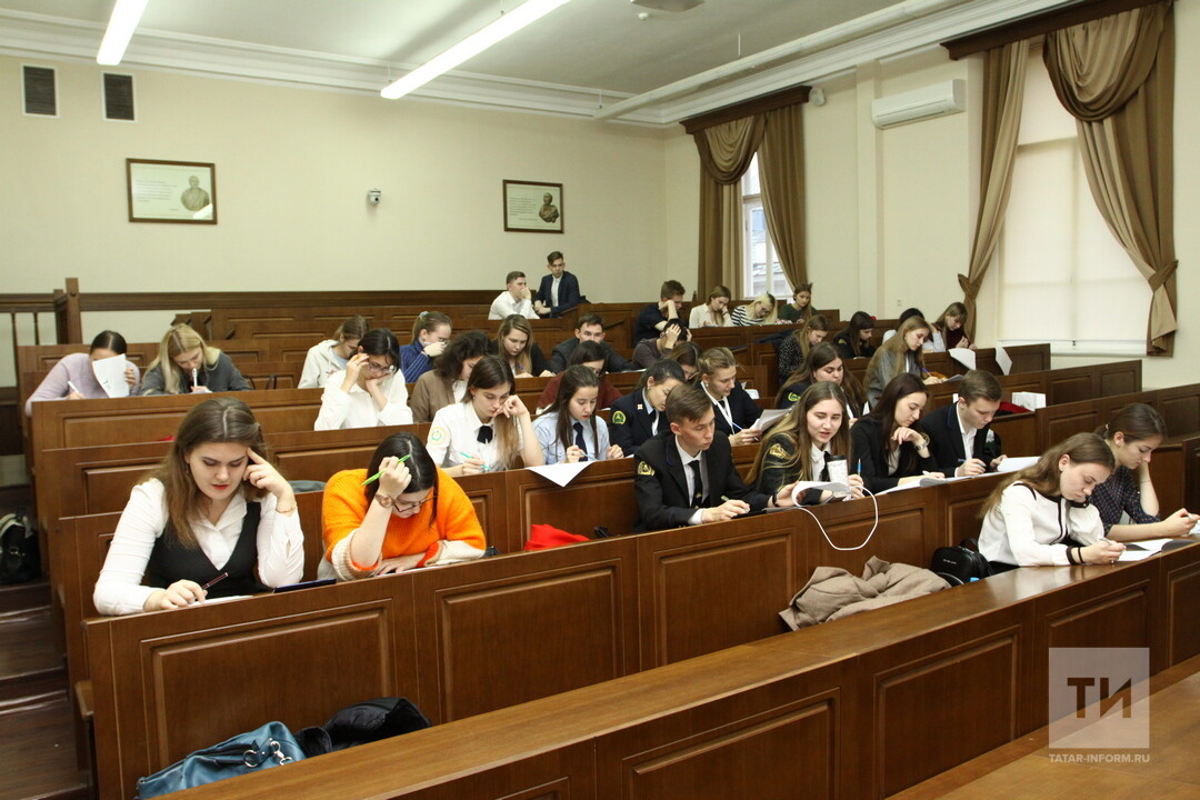 Более трети выпускников вузов России оказываются избыточно образованными