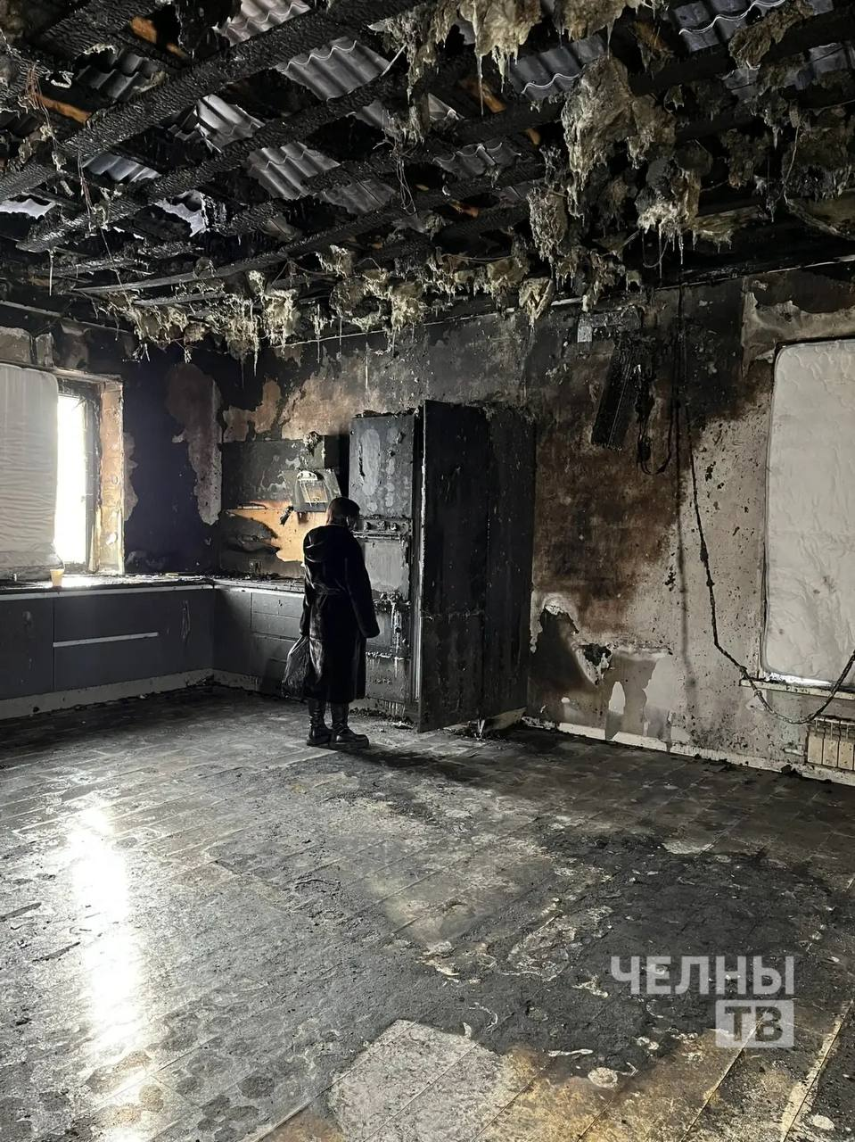 В селе Ильбухтино под Челнами огонь уничтожил дом местной семьи