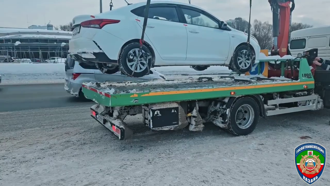 В Казани арестовали автомобиль фирмы с долгами по штрафам на 170 тысяч