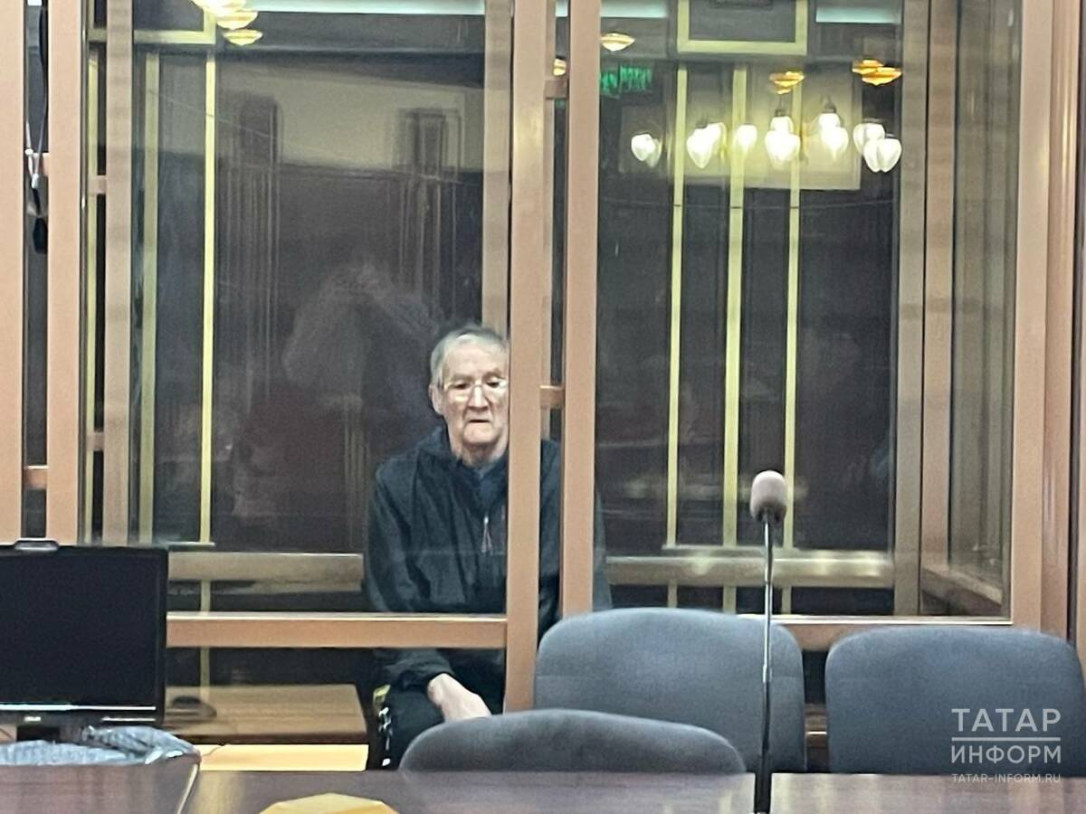 Суд продлил домашний арест мужчине из Татарстана за убийство топором