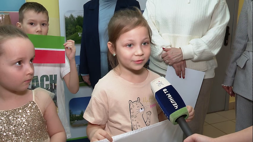 В Челнах собрали посылки с письмами и продуктами для военнослужащих