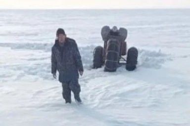 Под Челнами спасли рыбака после провала трицикла под лед