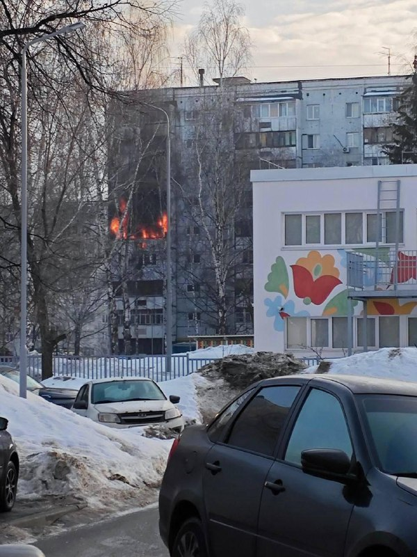 В Казани мужчина спасся от пожара, перелезая по балконам