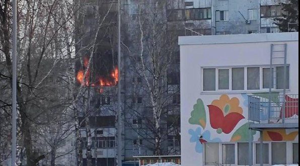 В Казани мужчина спасся от пожара, перелезая по балконам