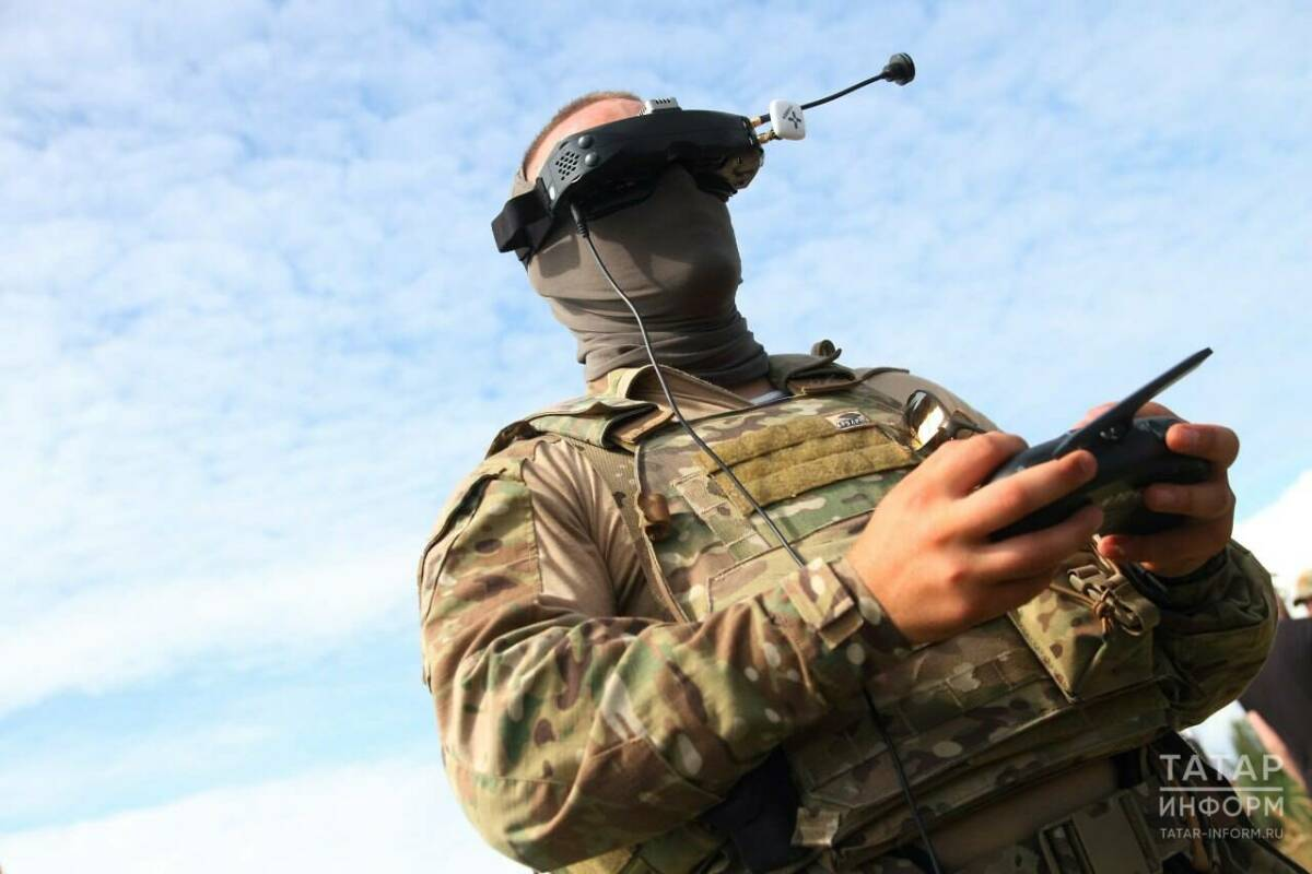 Студентам-контрактникам рассказали о льготах в войсках БПЛА