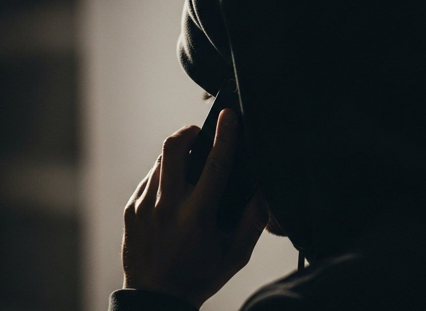 Жительница Нижнекамска отдала мошенникам 2 млн рублей