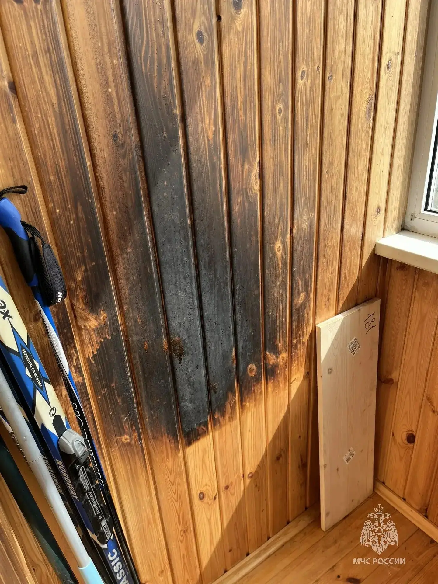 В Альметьевске ребенок устроил пожар, играя со спичками