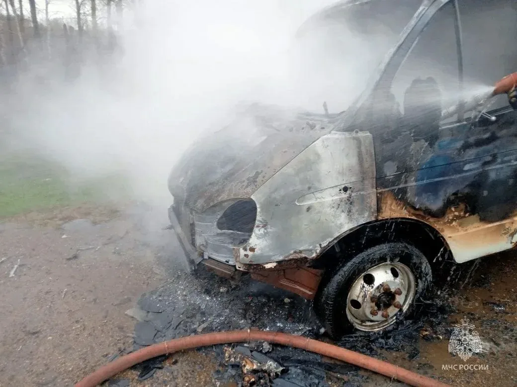 Под Бугульмой на трассе Р-239 загорелась «ГАЗель», обошлось без пострадавших