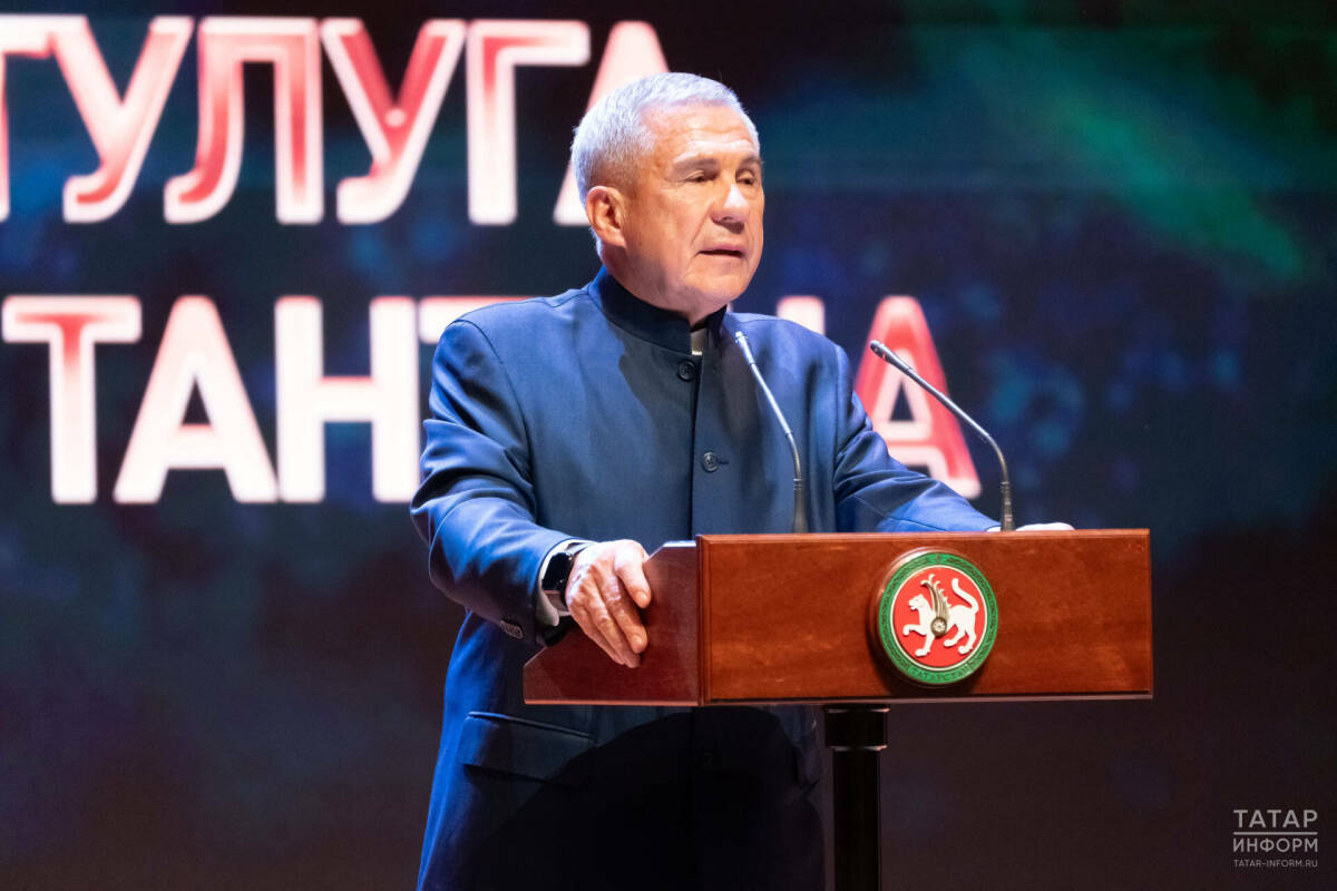Минниханов предложил отметить 150-летие Тукая на федеральном уровне