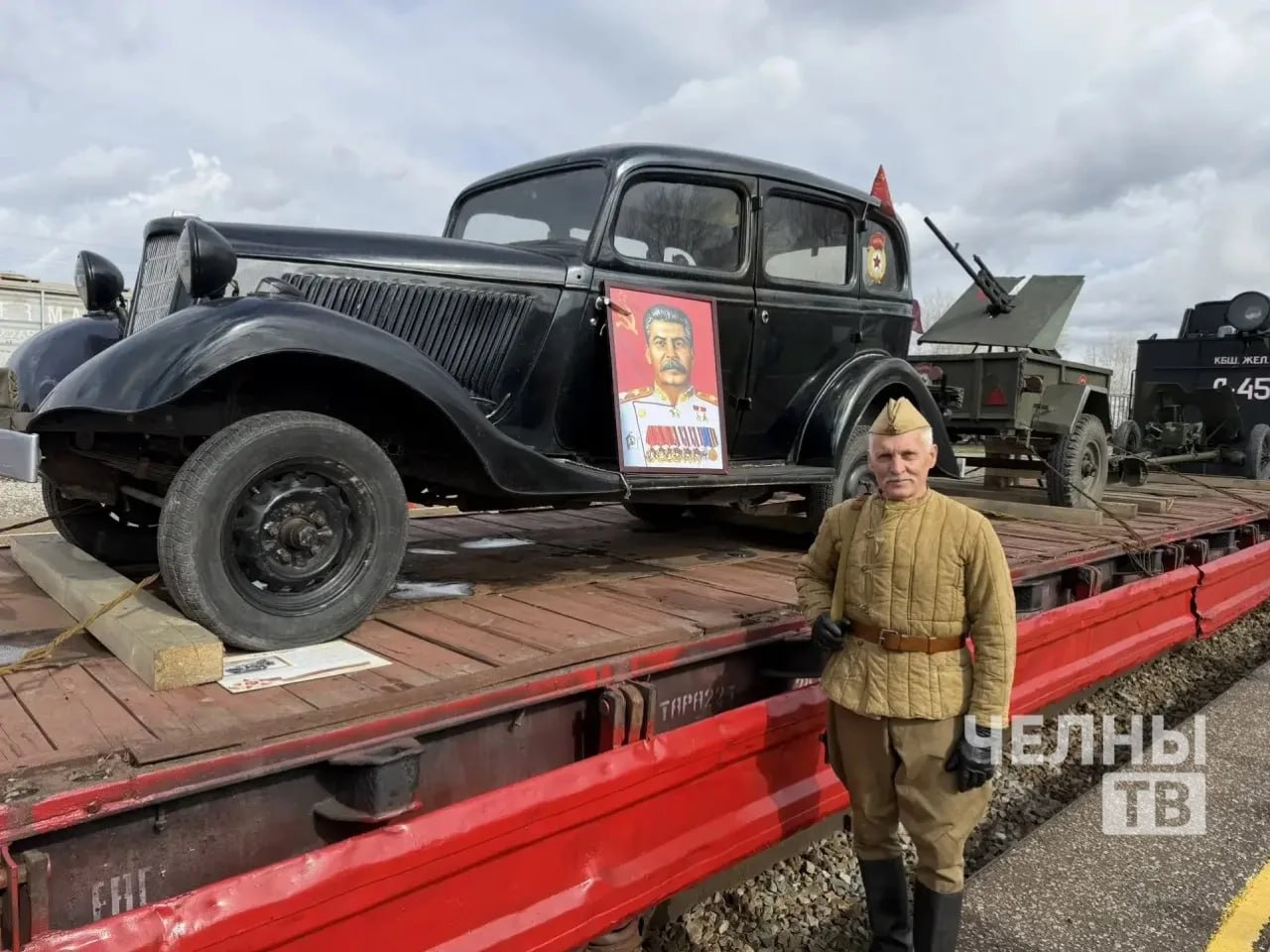 «Паровоз Победы» прибыл в Челны с техникой и полевой кухней