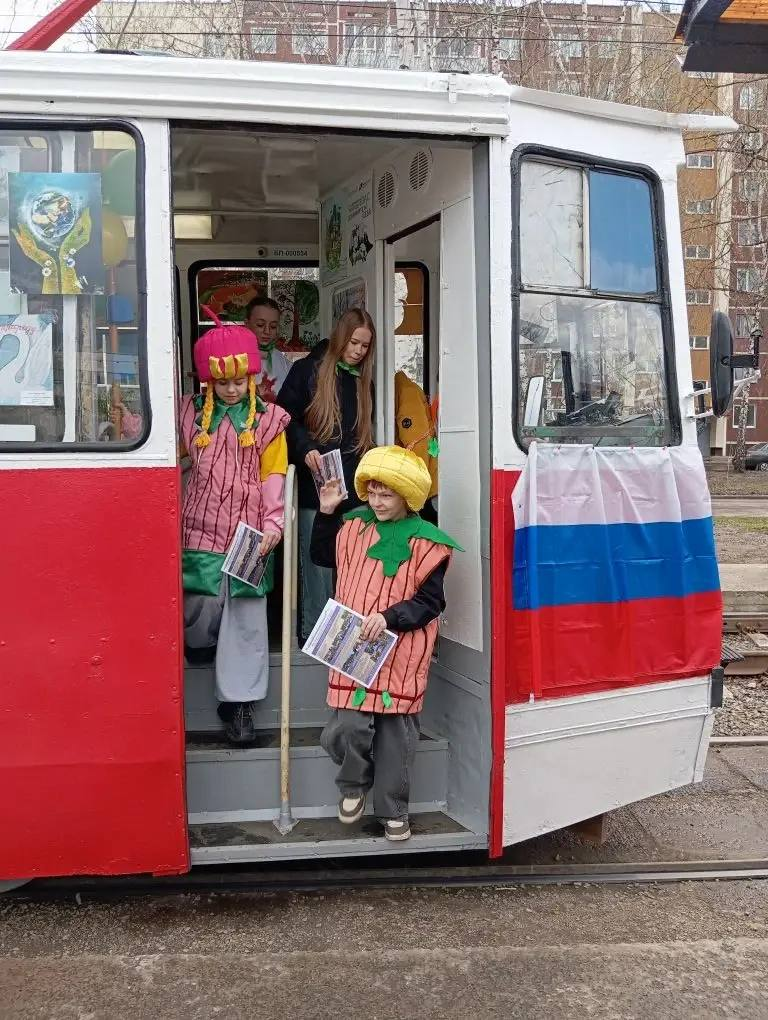 В Челнах в 24-й раз запустили экологический трамвай