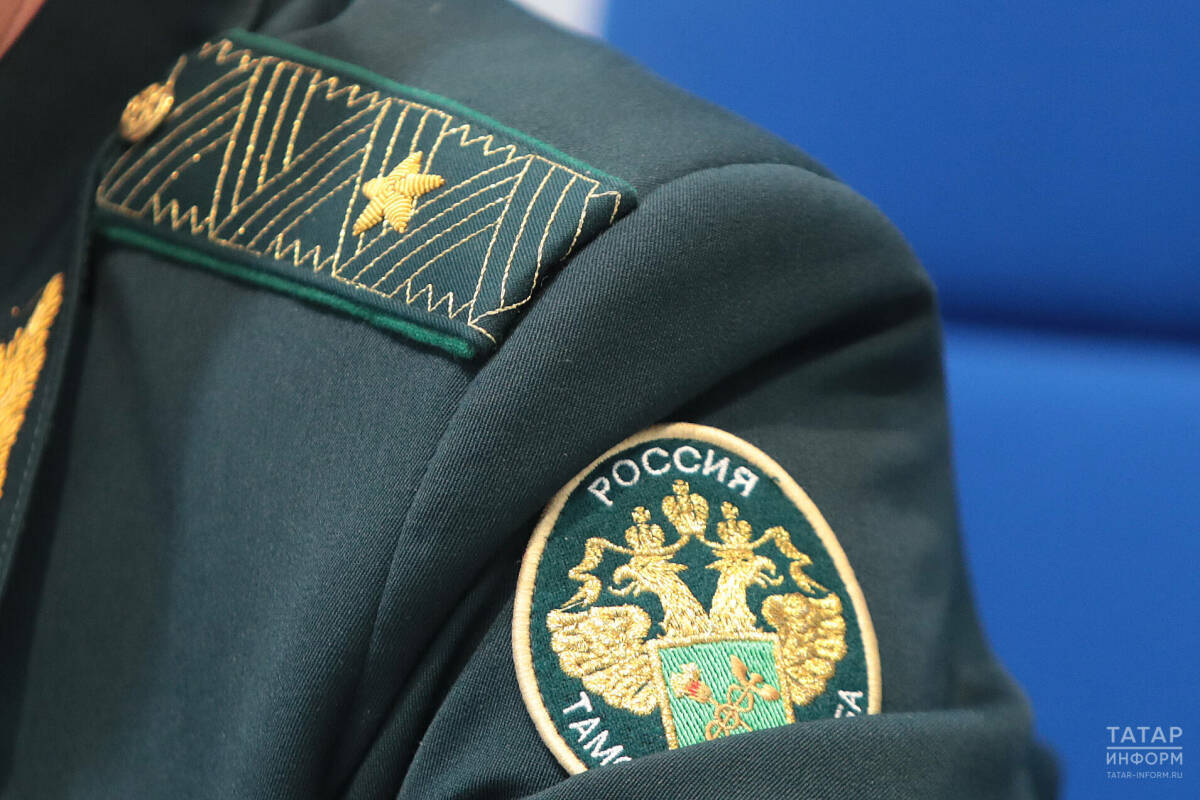 Таможня Татарстана отправила на уничтожение контрабандный алкоголь и сигареты