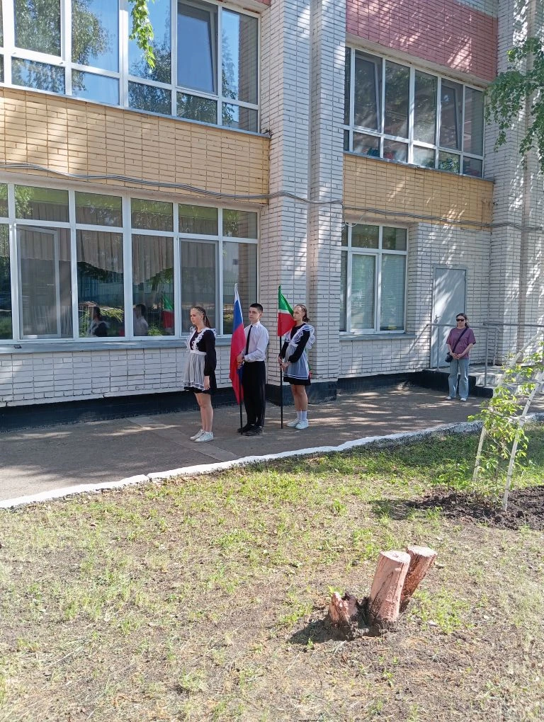 В школе №1 открыли мемориальную доску герою Николаю Кашаеву