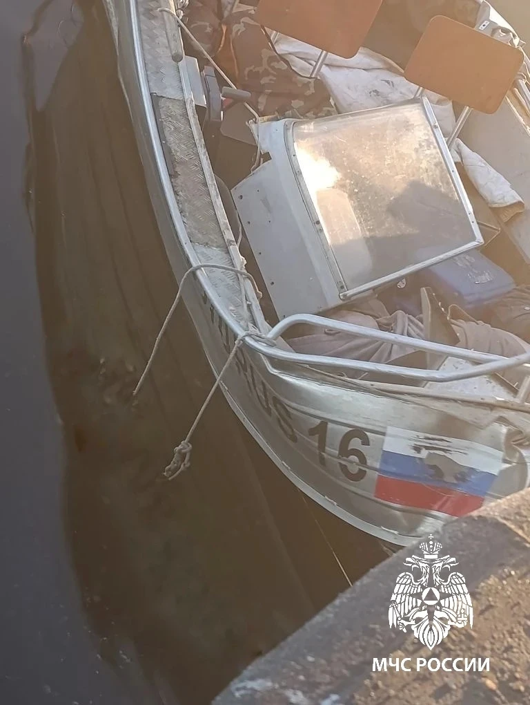 На Каме в Татарстане лодка врезалась в понтон: один человек погиб