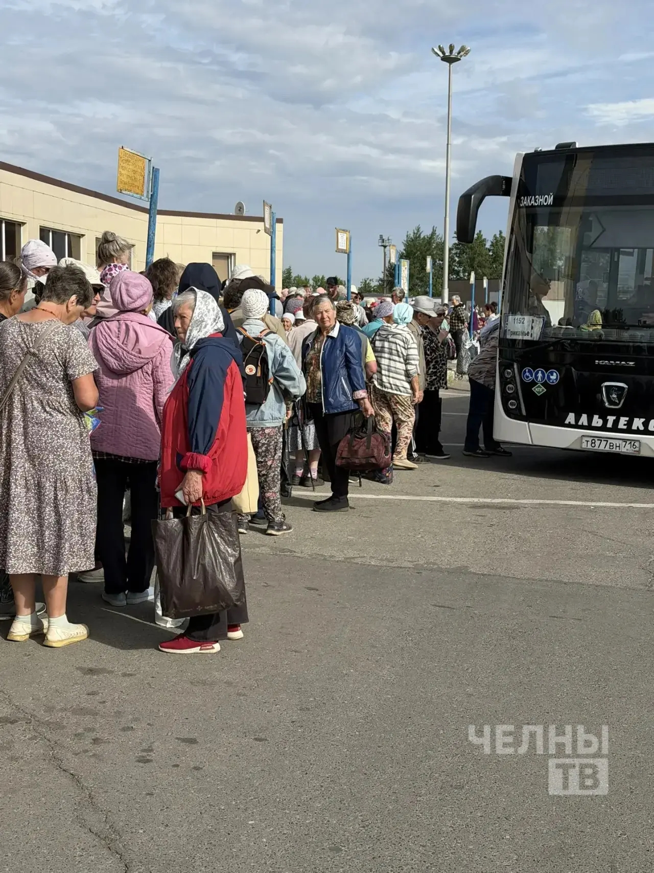 Садоводы жалуются на нехватку автобусов в СНТ