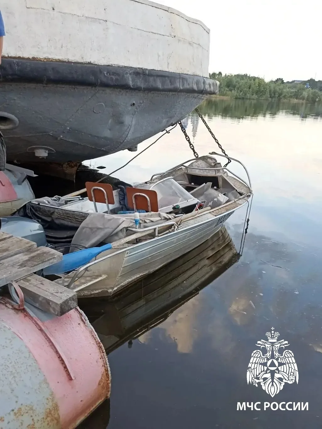 На Каме в Татарстане лодка врезалась в понтон: один человек погиб
