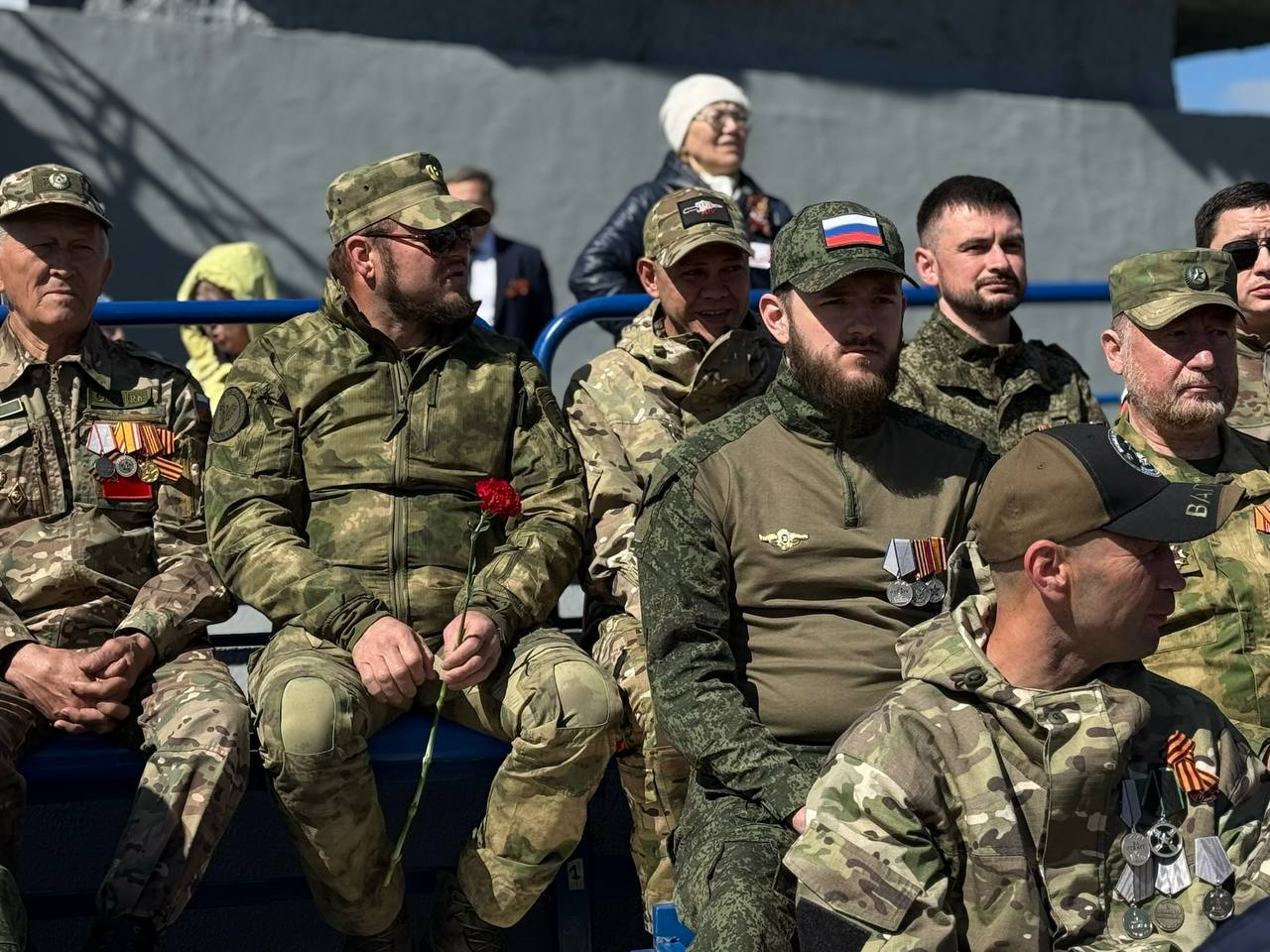 Наиль Магдеев поздравил ветеранов и бойцов СВО перед парадом