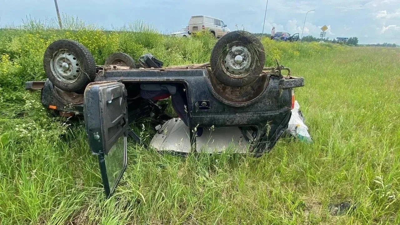 В Татарстане водитель «Лады» погиб после съезда в кювет